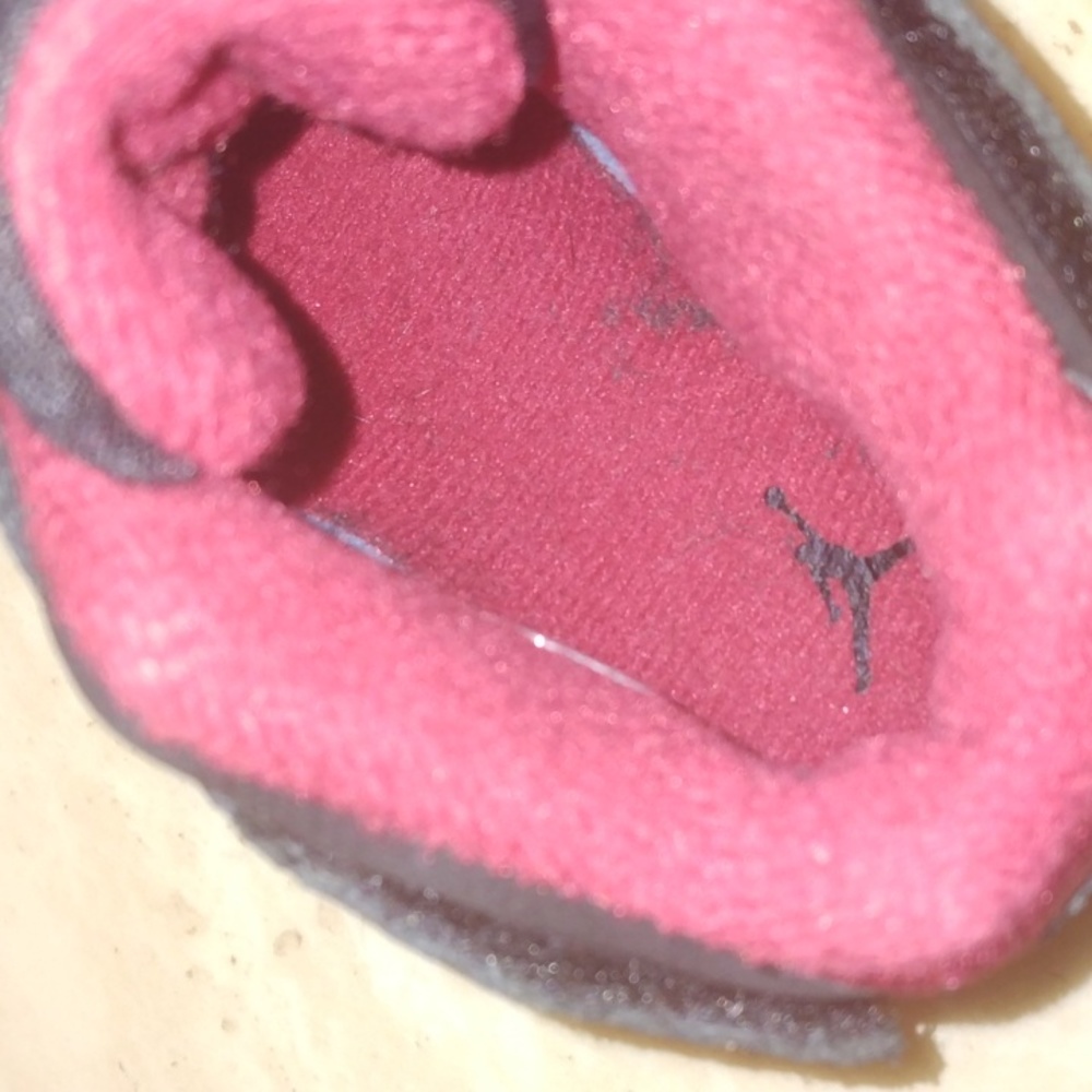 Jordan 8 Retro - Picture 3 of 6